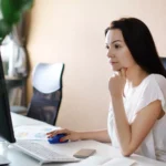 Ce beneficii îți aduce implementarea unui program pontaj