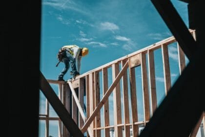 Muncitor constructii josh-olalde-unsplash