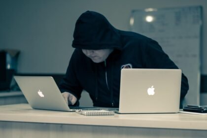 hacker laptop