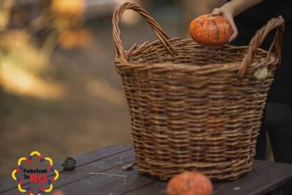 Coșuri de răchită cu bunătăți românești