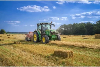 tractor agricol