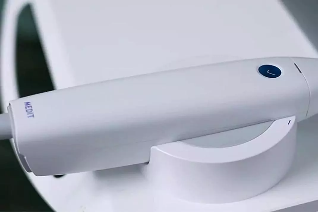 stomatologia-modern-cele-mai-noi-tehnologii-folosite-n-lucrrile-dentare