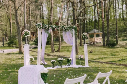 arcade-cu-flori-pentru-evenimente-rustice-i-boho