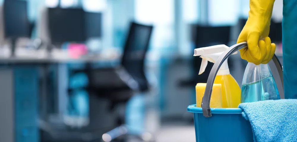 de-ce-s-externalizezi-serviciile-de-curenie-pentru-birou
