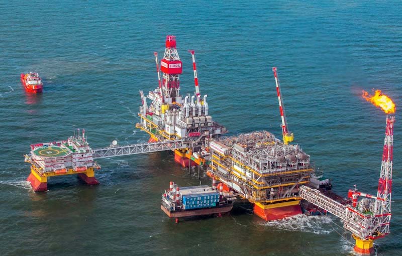 Cumpără americanii Lukoil? Chevron și Quantum pregătesc o ofertă de 22 de miliarde de dolari pentru activele gigantului rusesc