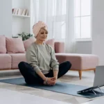 De ce sunt femeile la menopauză mai predispuse la osteoporoză