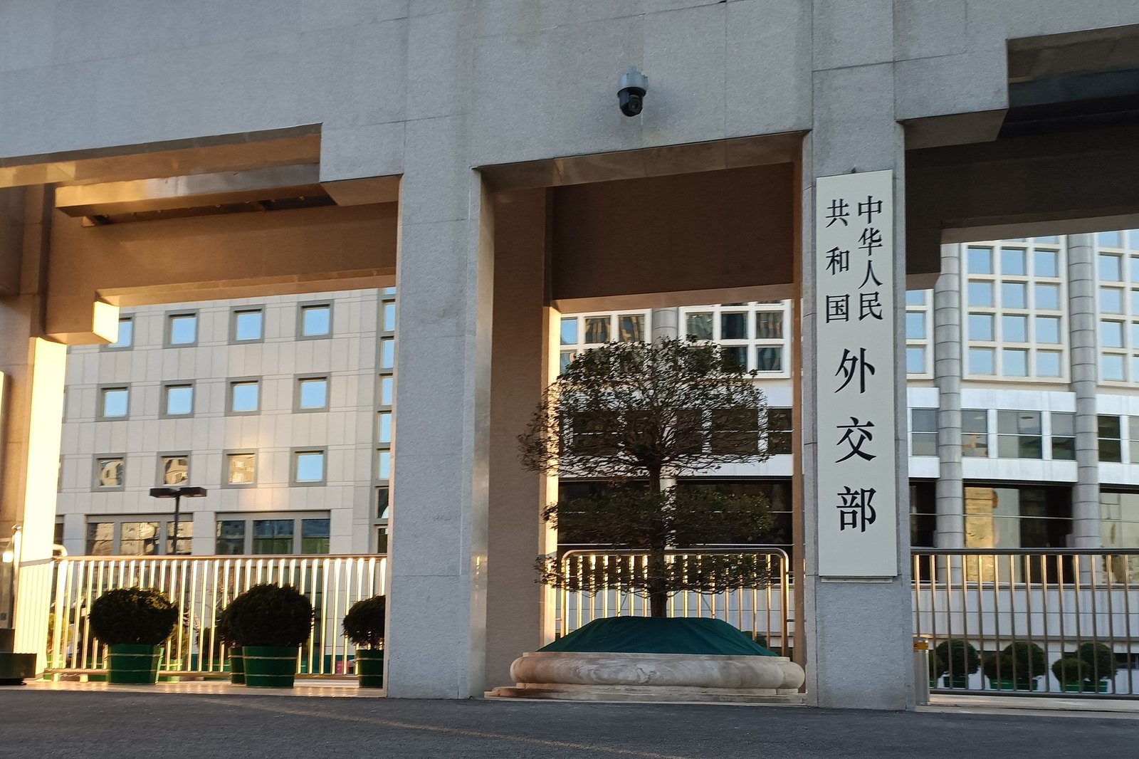 Cetățenii din Canada și Marea Britanie pot intra în China fără viză