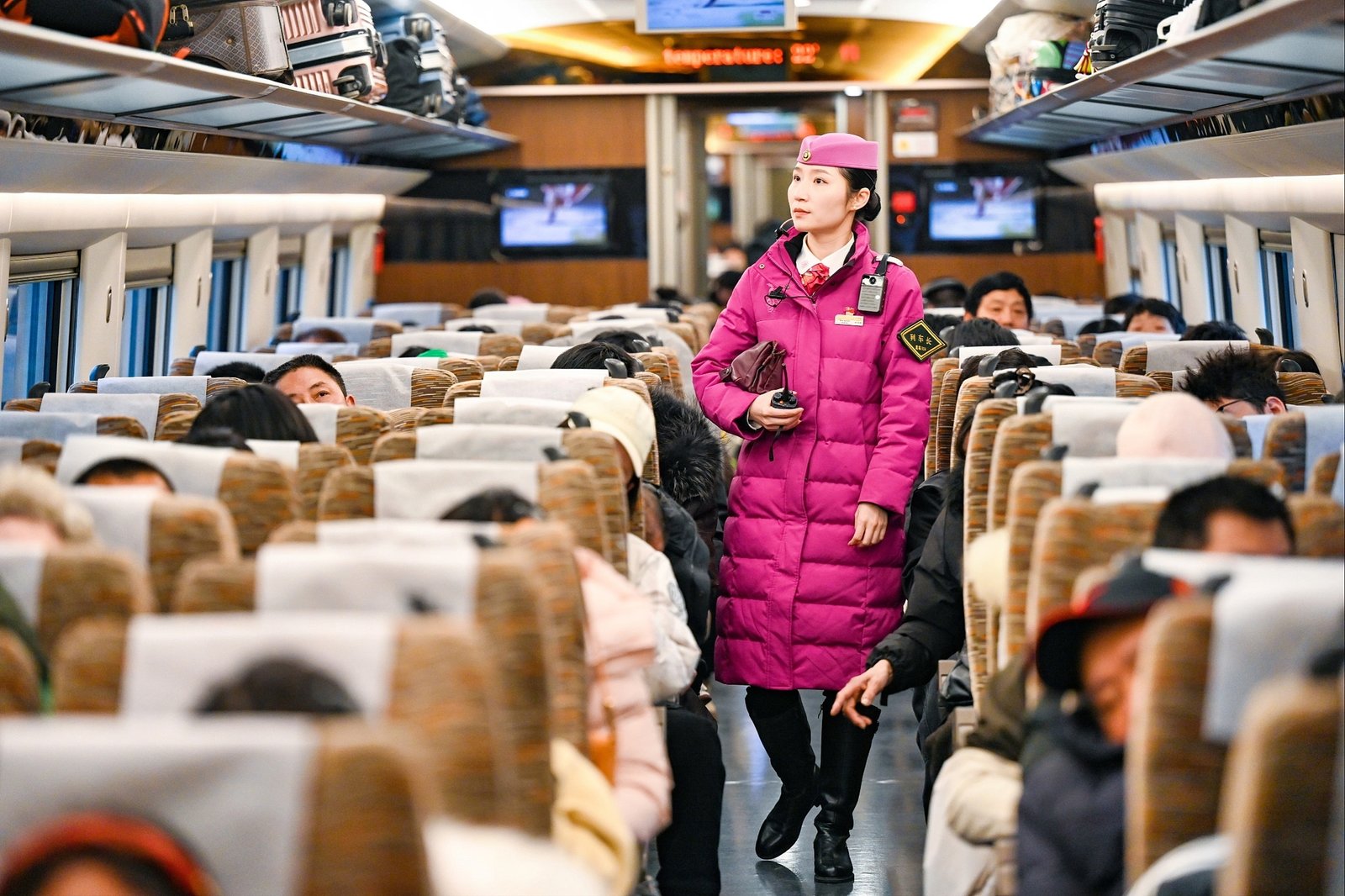 220 milioane de oameni au călătorit în ultima zi a Anului Șarpelui