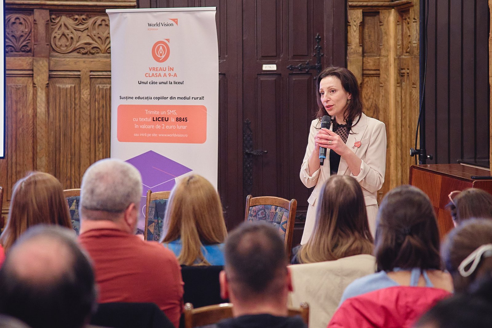 9 din 10 tineri spun că programele educaționale le-au influențat decisiv viitorul