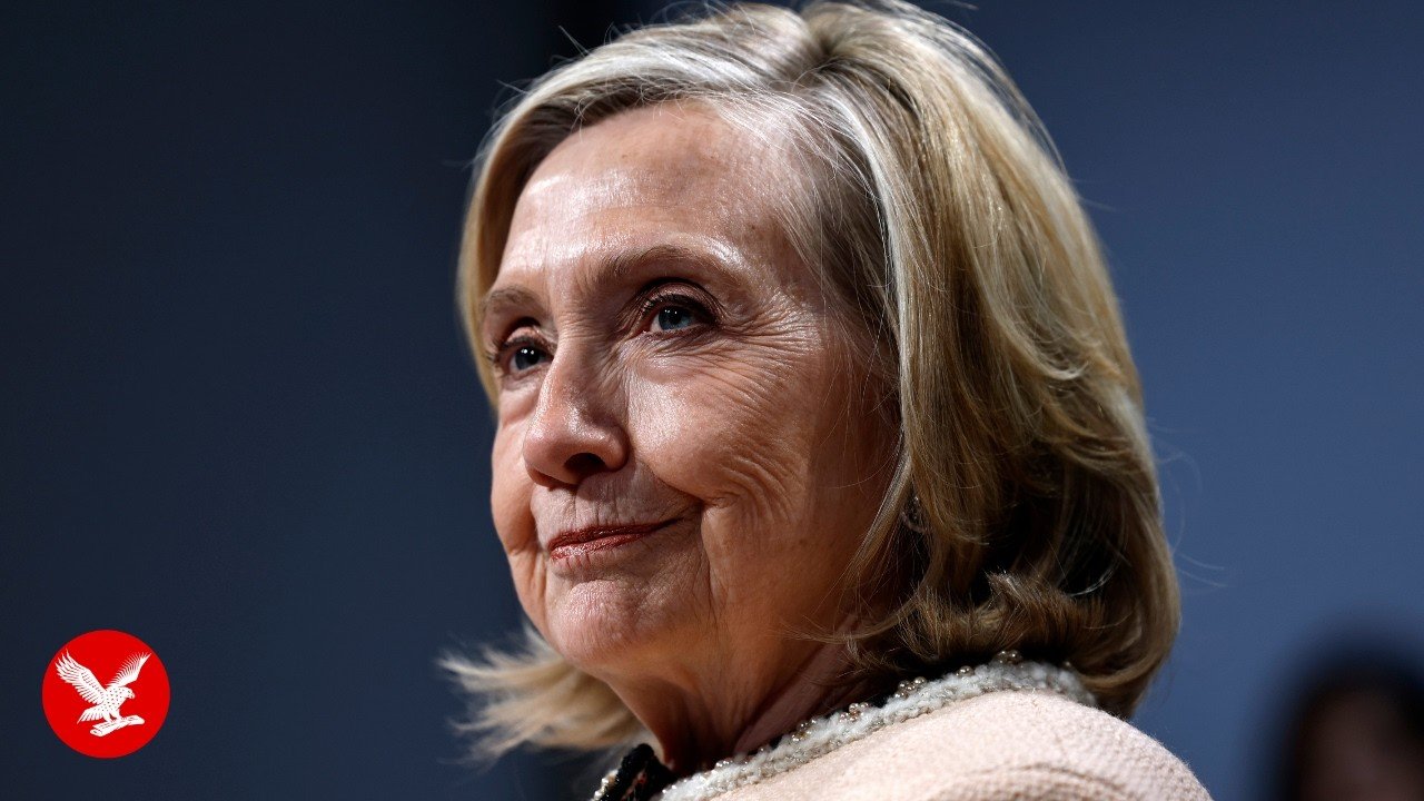 Hillary Clinton acuză administrația Donald Trump de ”mușamalizarea” dosarelor Jeffrey Epstein, într-un interviu pentru BBC