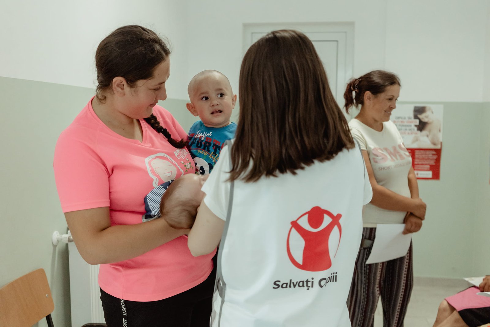 Dezinformarea din social media, desființarea vaccinării în școli și izolarea din rural duc la situații dramatice privind rujeola