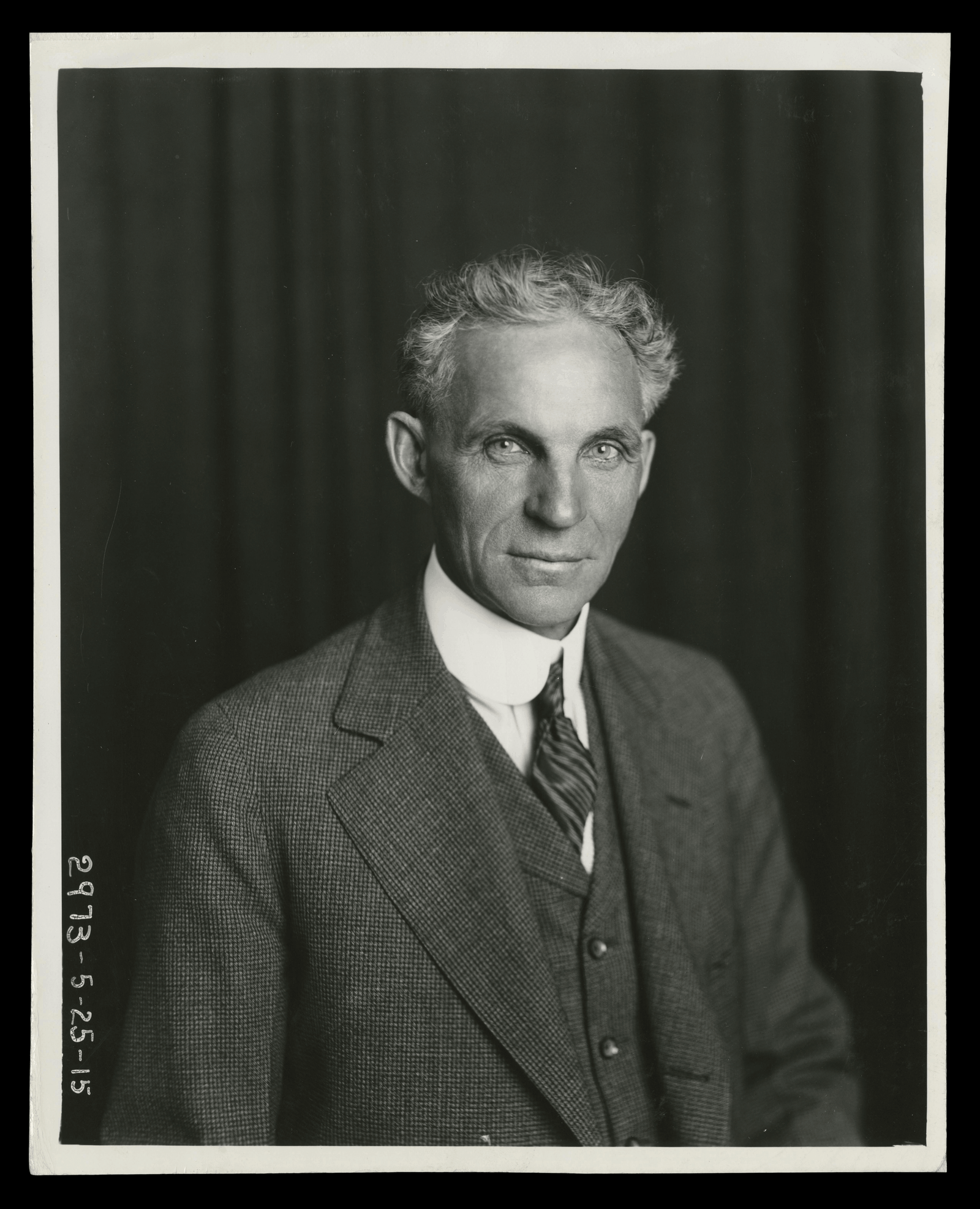 Ford – o celebră “familie pe roţi”