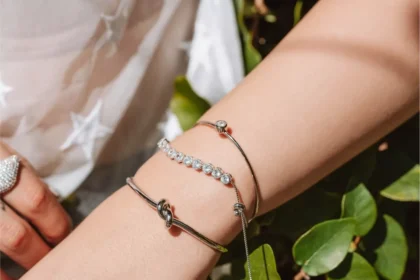 ce-cadou-poi-s-i-oferi-unui-copil-brrile-cu-nur-i-pandantiv