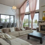 cum-sa-alegi-intre-un-coltar-fix-si-un-coltar-modular-pentru-livingul-tau