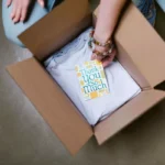 cum-sa-oferi-cadouri-unice-tricouri-personalizate-pentru-aniversari