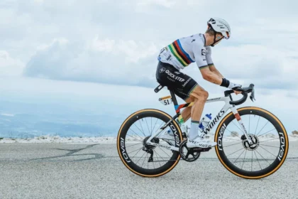 cursiera-pe-drum-lung-cum-te-pregteti-pentru-peste-100-km-fr-stres