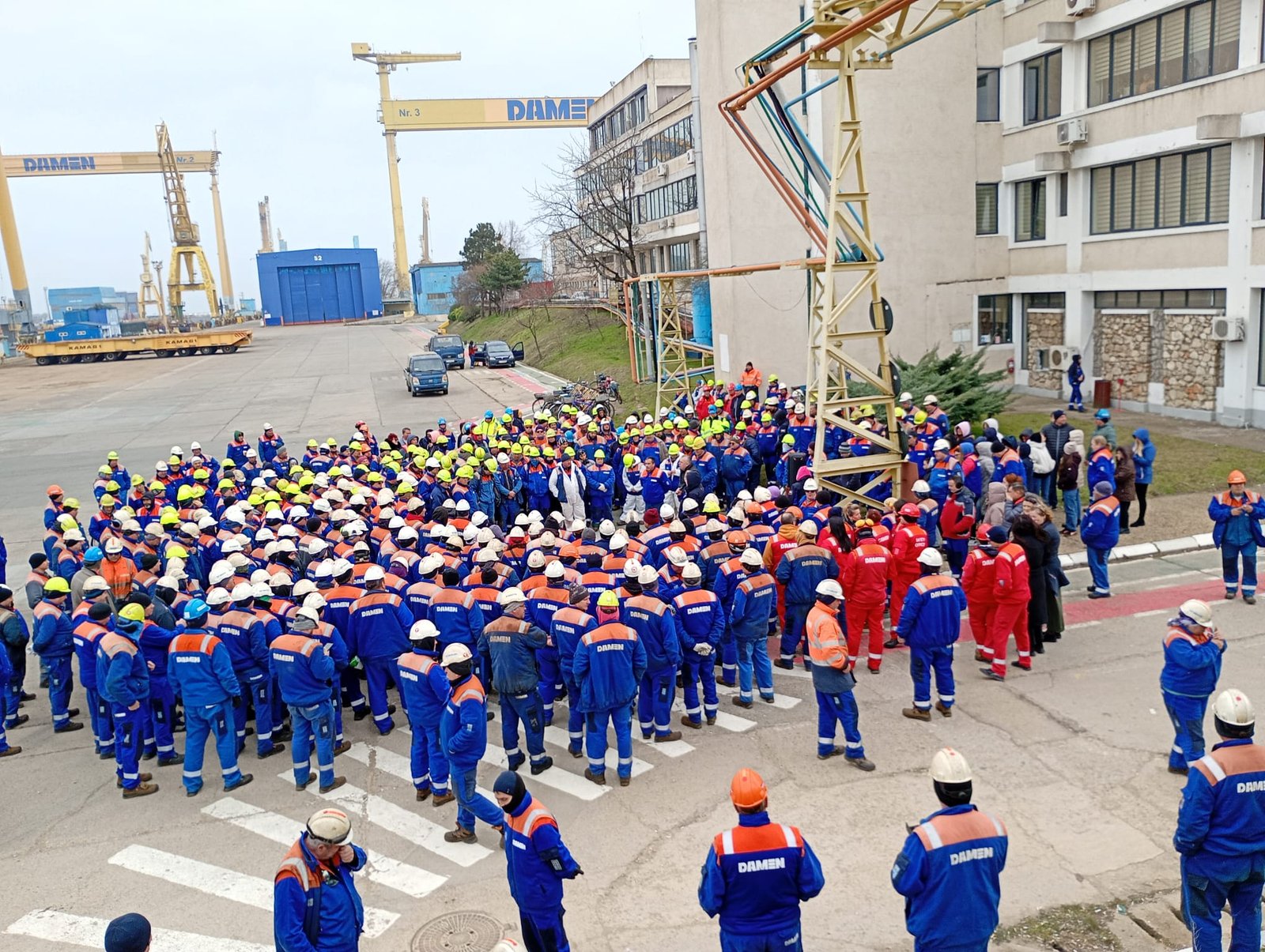 Constructorii de la Șantierul Naval Mangalia au depășit limita răbdării: “Salariații nu mai pot rezista fără a fi plătiți pentru munca depusă”