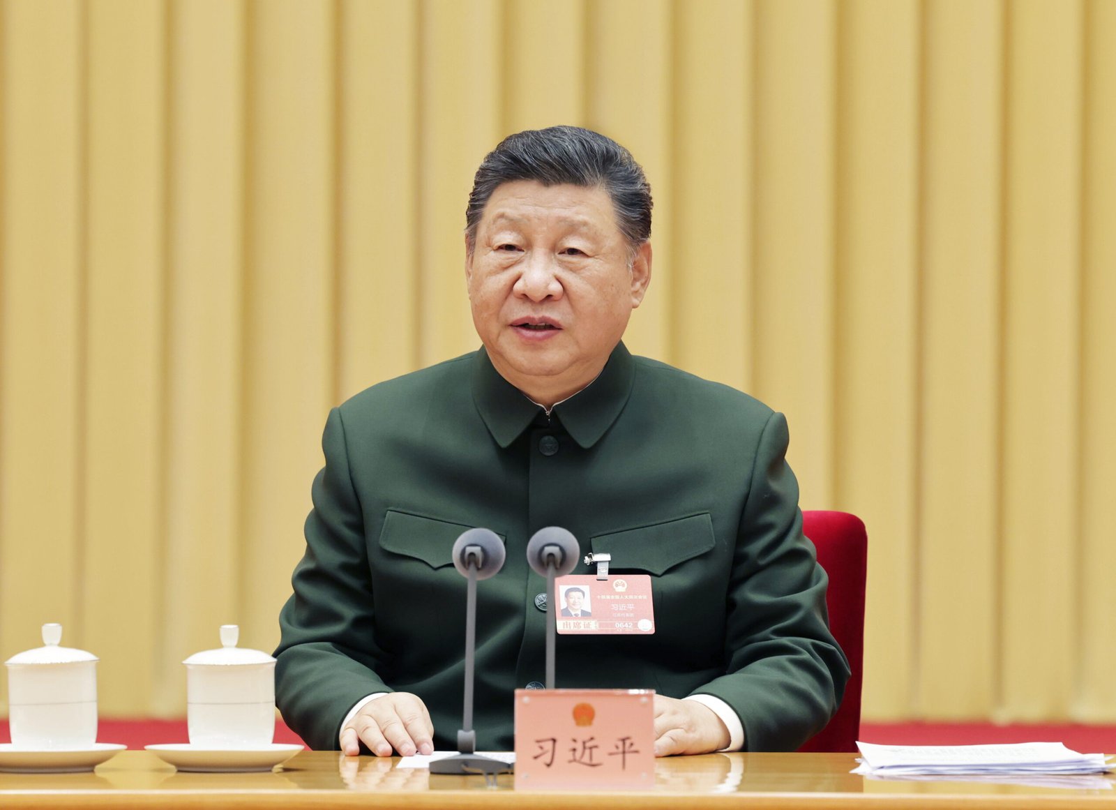 Xi Jinping cere eforturi pentru modernizarea apărării naţionale