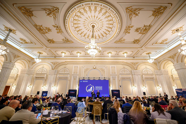 De la parteneriat la performanță: o nouă serie de lideri români pornește pe drumul spre excelență managerială