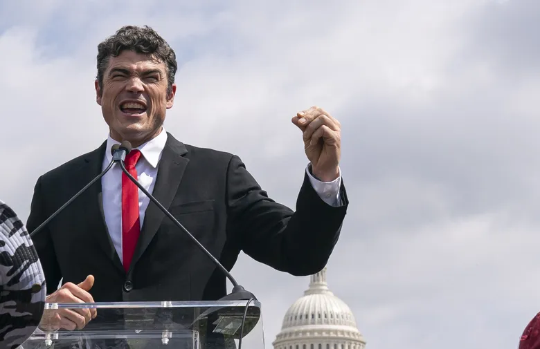 Fostul șef al departamentului antiterorism din SUA, anchetat de FBI