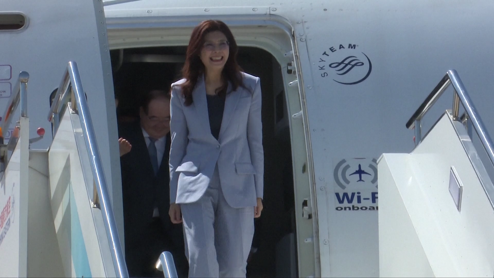 Delegația Partidului KMT condusă de președintele Cheng Li-wun a ajuns la Nanjing