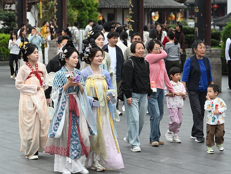 135 de milioane de călătorii în China, în perioada Sărbătorii Qingming