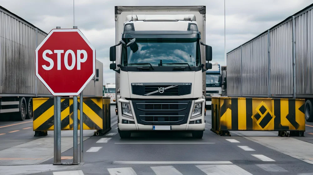 Restricții de circulație (7,5 t) în zilele de 30 aprilie și 1 mai (Ziua Muncii)