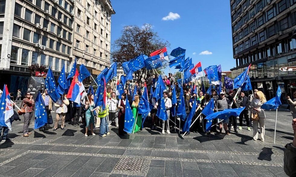 Belgrad: Demonstrație pentru o Serbie europeană