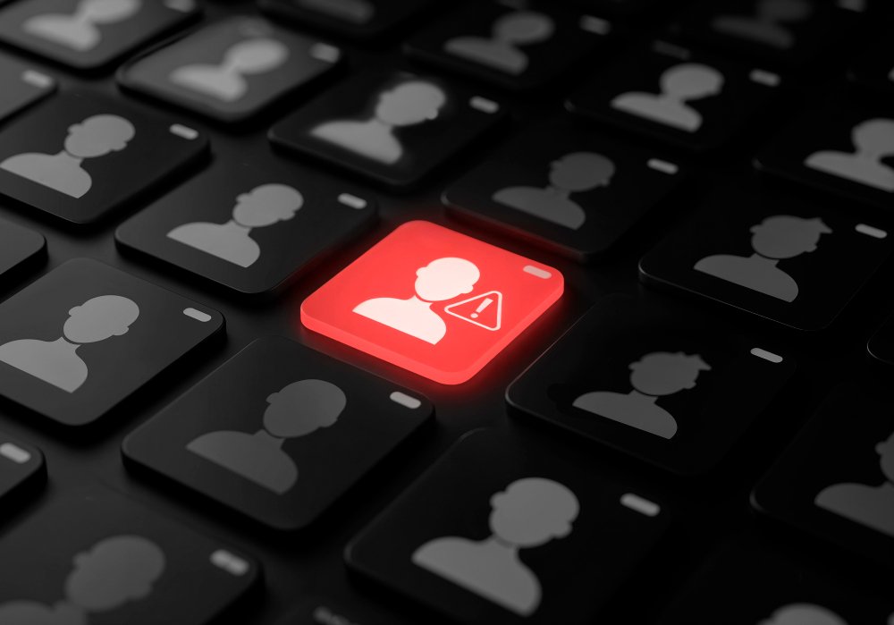 Directoratul Național de Securitate Cibernetică (DNSC) simplifică raportarea incidentelor cibernetice și lansează o platformă publică de tip Blacklist pentru domenii rău intenționate