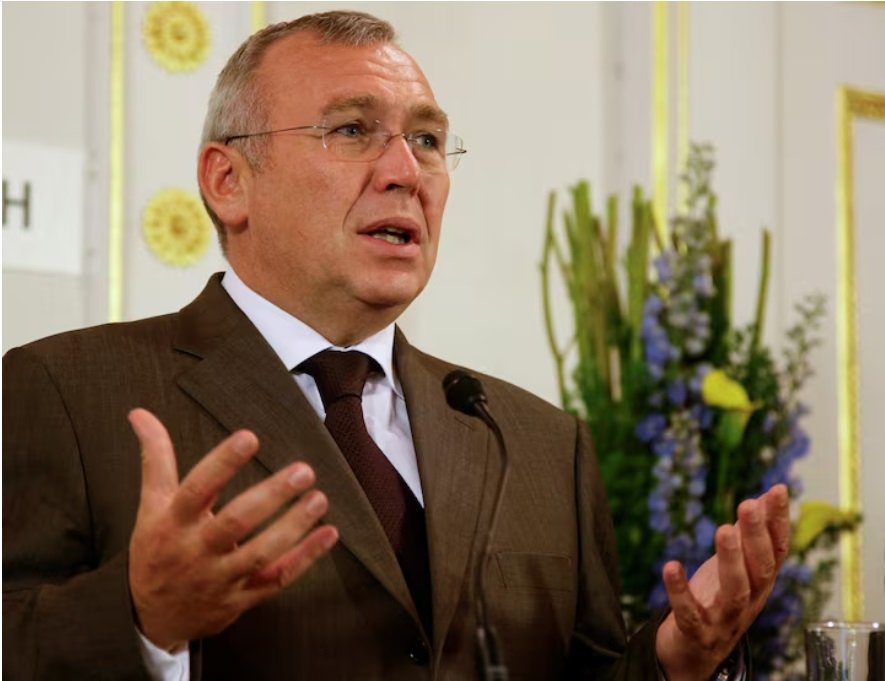 Fost cancelar austriac, investigat în scandalul uriaș Signa