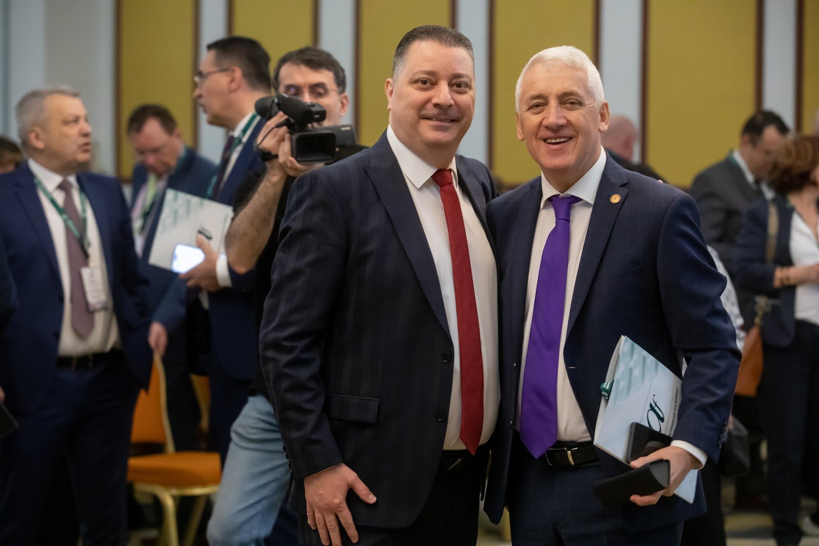 Interes pentru auditarea situațiilor financiare ale partidelor politice și ale candidaților independenți  