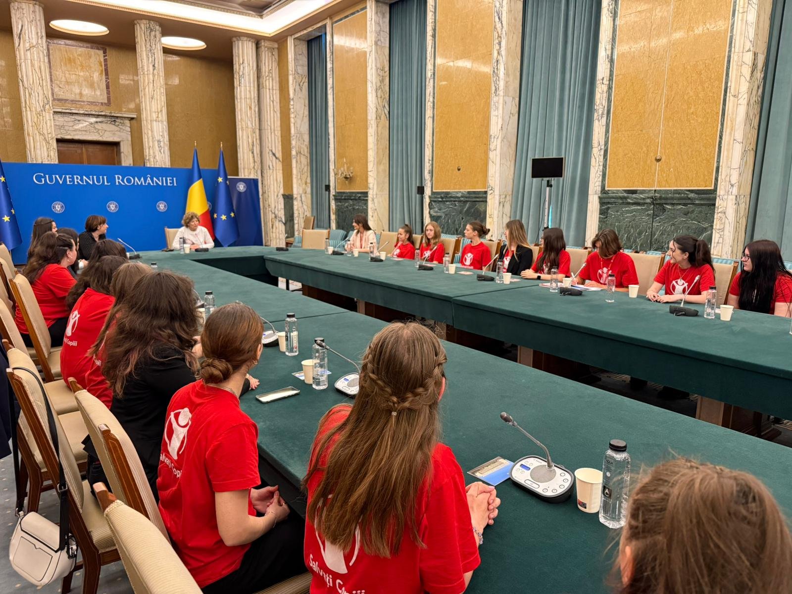Aproape jumătate dintre copiii care au apelat la psihologii Salvați Copiii România, în 2025, sufereau de anxietate, depresie și tulburare emoțională
