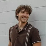 dincolo-de-ceas-si-verigheta-barbati