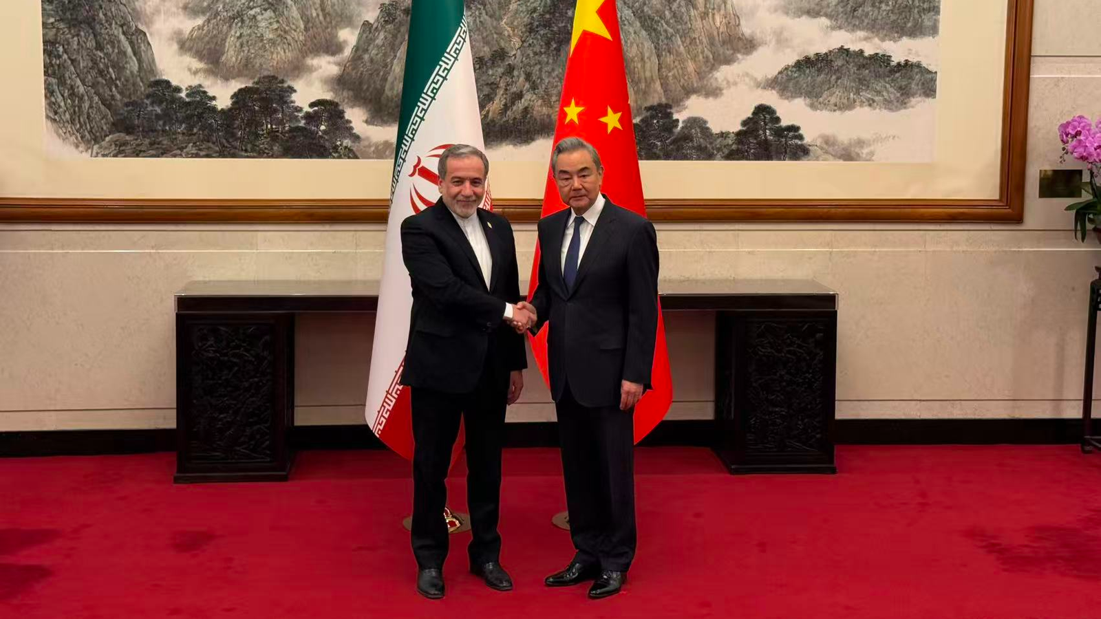 Întâlnire Wang Yi – Seyed Abbas Araghchi