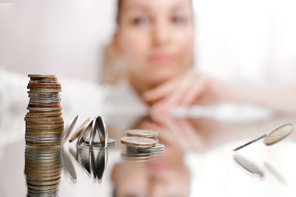 Statistic, veniturile gospodăriilor din România au crescut, cheltuielile, asemenea