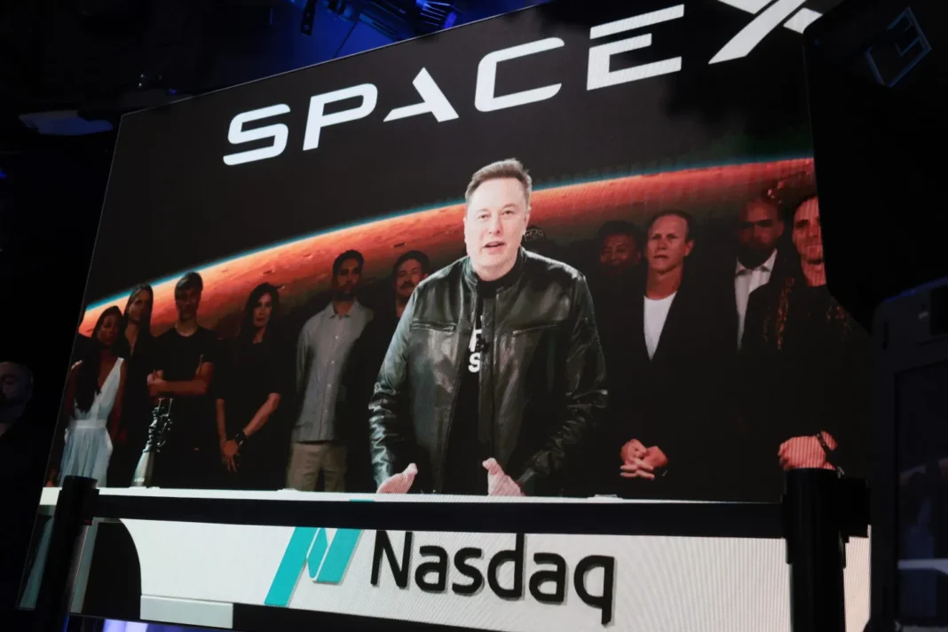 Elon Musk devine primul „trillionar” din lume, odată cu începerea tranzacționării acțiunilor SpaceX
