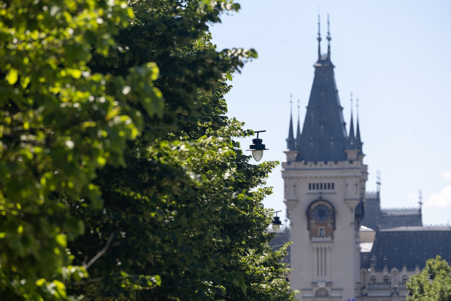 Federația Internațională a Jurnaliștilor și Scriitorilor de Turism (FIJET) a acordat Municipiului Iași Trofeul „Mărul de Aur” – FIJET, ediția 2026