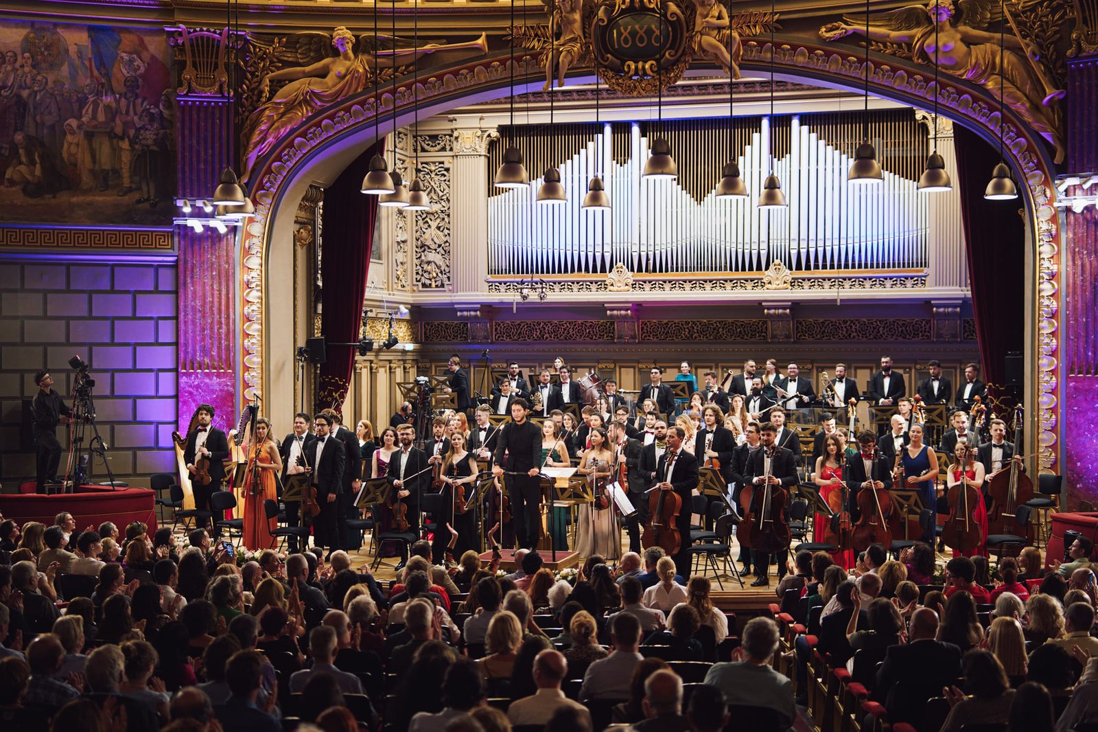 Șase concerte simfonice excepționale, cu invitați de prim rang ai scenei internaționale și ansambluri orchestrale românești de prestigiu, în programul Concursului Enescu 2026