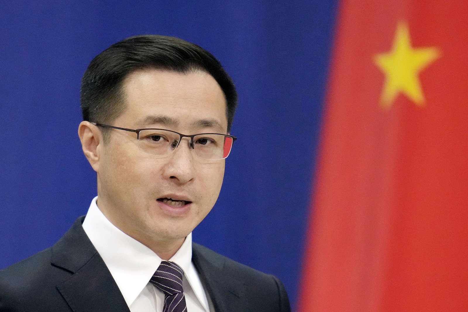 China solicită un răspuns responsabil privind intrarea ilegală a unui militar japonez în Ambasada din Tokyo