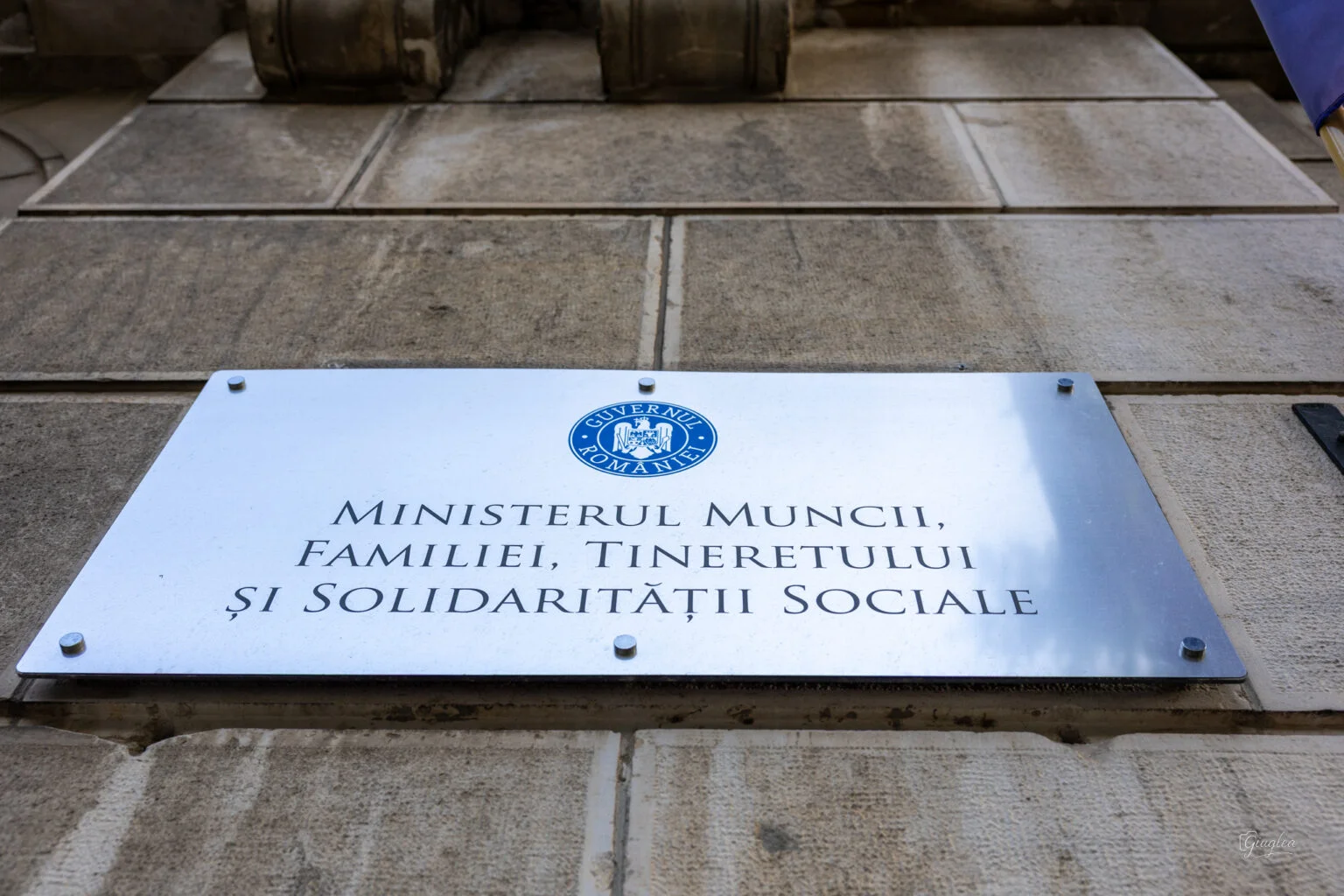 Ministerul Muncii: Precizări privind hotărârea Curții de Apel București referitoare la legea salarizării