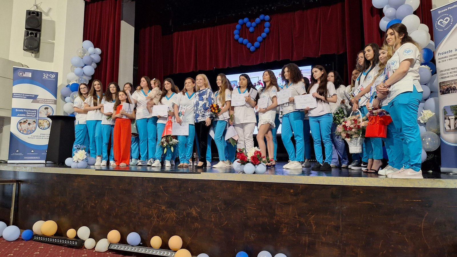 O nouă promoție de absolvenți intră pe piața muncii, într-una dintre cele mai căutate profesii ale prezentului și viitorului