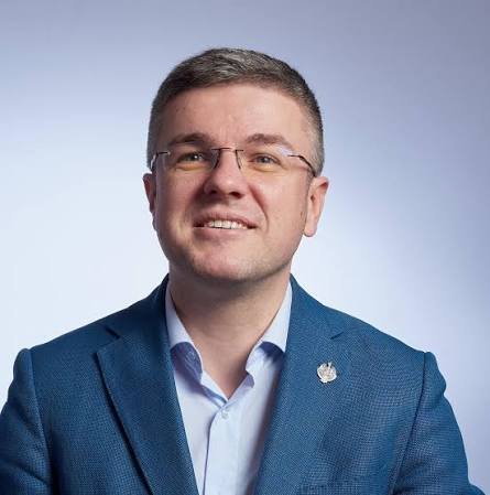 Irineu Darău, bilanț la șase luni de mandat: Consider că Ministerul nu mai trebuie să administreze doar blocaje, ci că a început să construiască și că e loc de mult mai bine