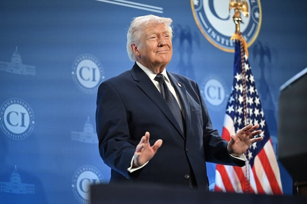 Donald Trump, considerat de americani principalul responsabil pentru problemele economice