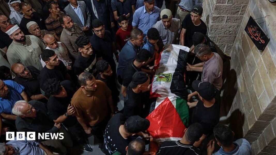 Un simbol al speranței în Gaza a fost ucis într-un atac aerian. Palestinienii îl plâng pe Mohammed al-Wahidi, organizatorul proiecțiilor Cupei Mondiale