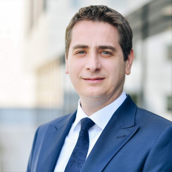 Condițiile de piață și nivelul de pregătire pentru procesul de vânzare, factorii care determină companiile private să inițieze tranzacții de fuziuni și achiziții