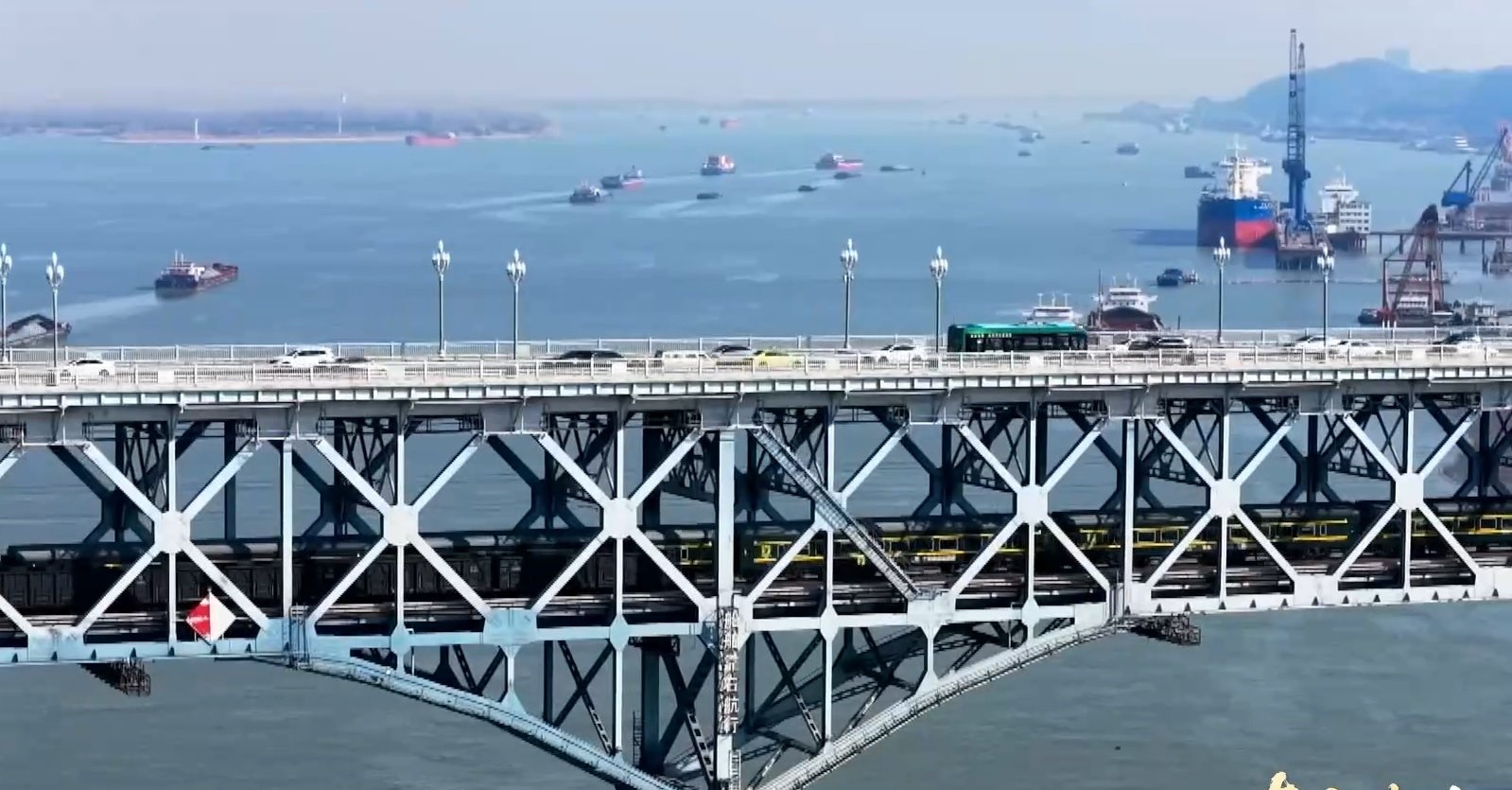 Xi Jinping despre cel de-al 15-lea Plan cincinal de dezvoltare