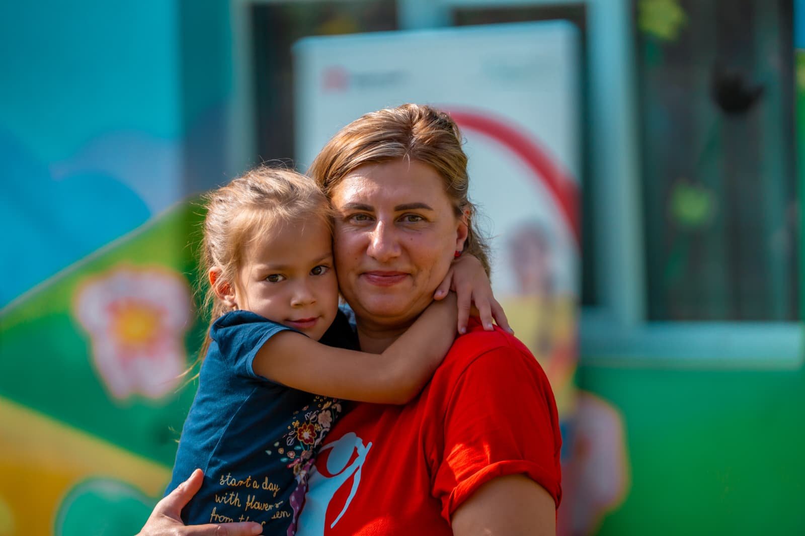 58% dintre copiii cu părinții plecați la muncă în străinătate vor ca aceștia să se întoarcă în România