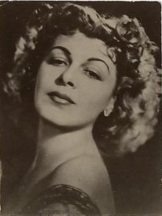 Elvira Godeanu – o prezenţă memorabilă a scenei româneşti