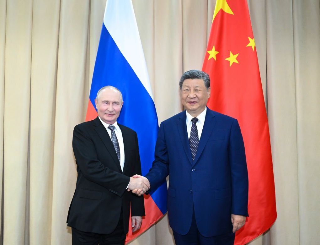 Xi Jinping a avut o întrevedere cu Vladimir Putin la Summitul OCS de la Bișkek