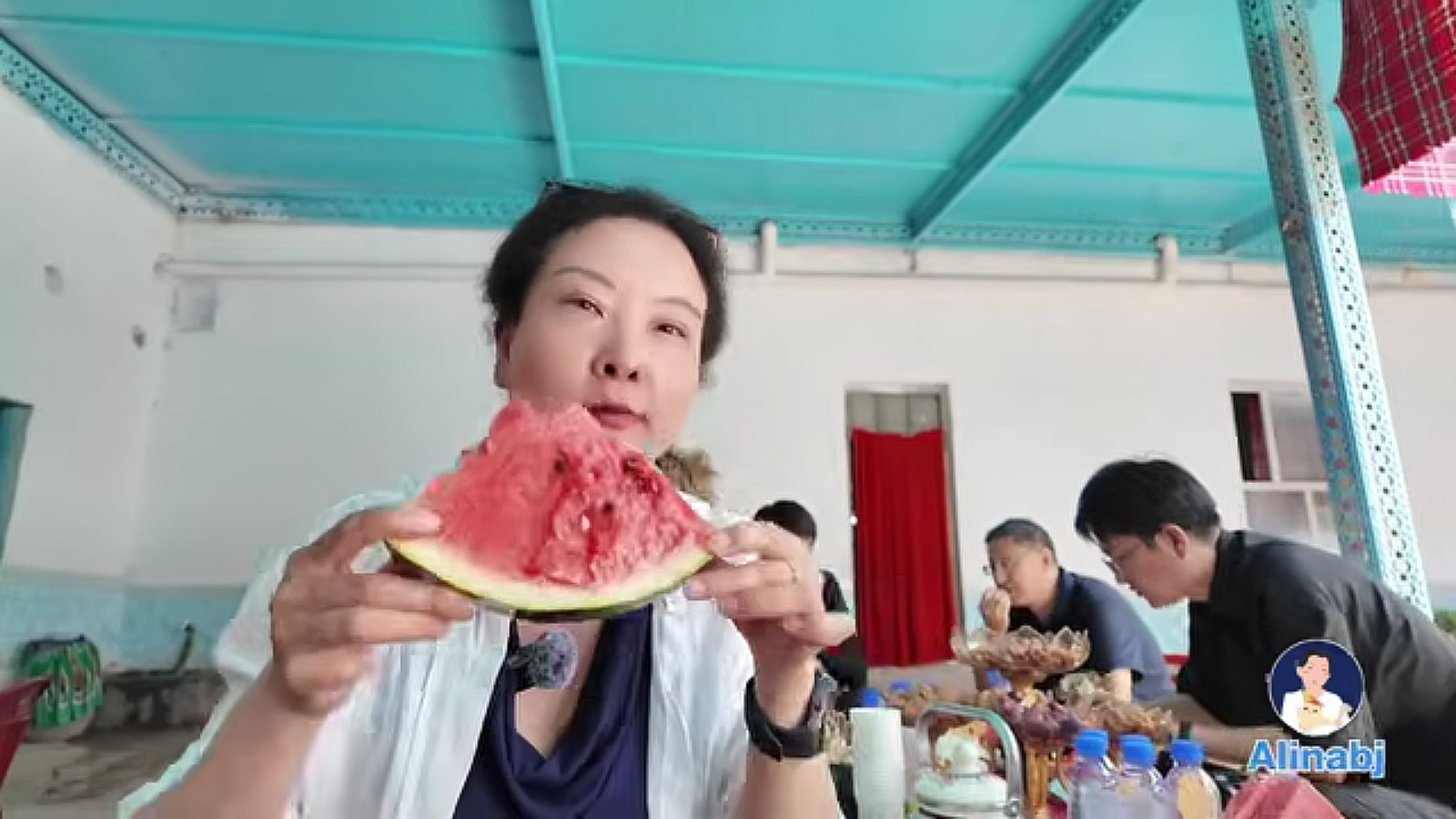 Tradiții vechi, fructe proaspete, experiențe unice în Xinjiang